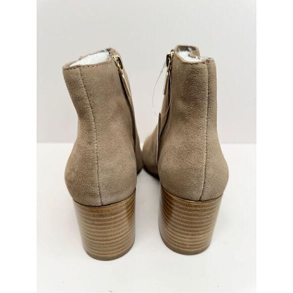 Blondo Booties Size 8 Tan Cow Suede Ankle Boots Block Heel Pull On Side Zip - Picture 5 of 9